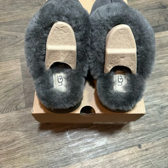 UGG Disquette Platform Slippers Gray Suede Women’s Size 9 w/ Box - Picture 3 of 6